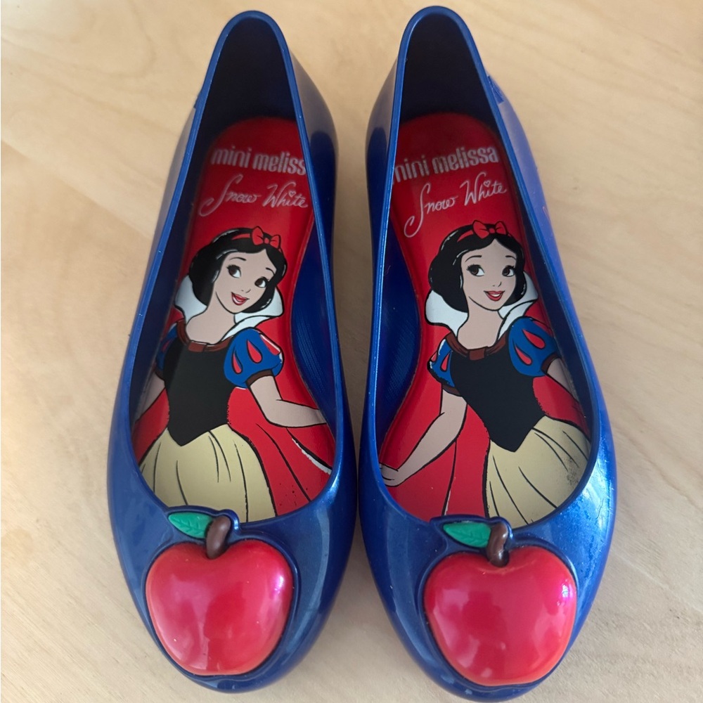 Mini Melissa x Disney princess jelly flat, Snow White.NWOB